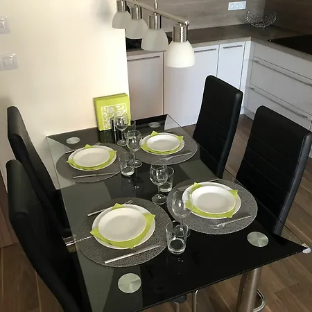 Deluxe Apartment